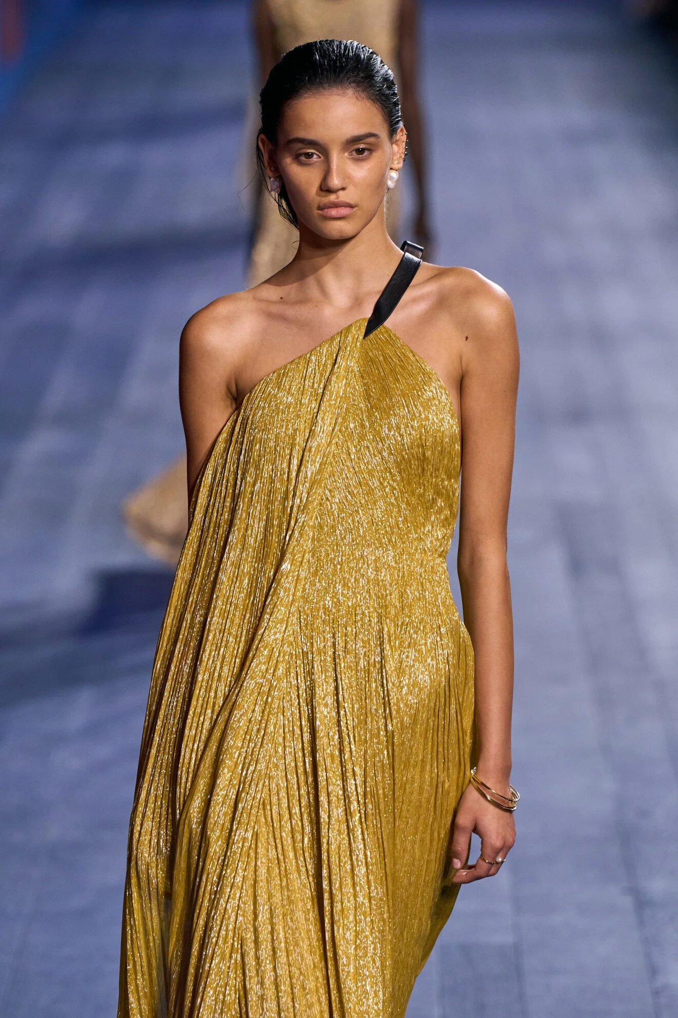 Dior presented the fall-winter 2024 couture collection | ELLE UZ