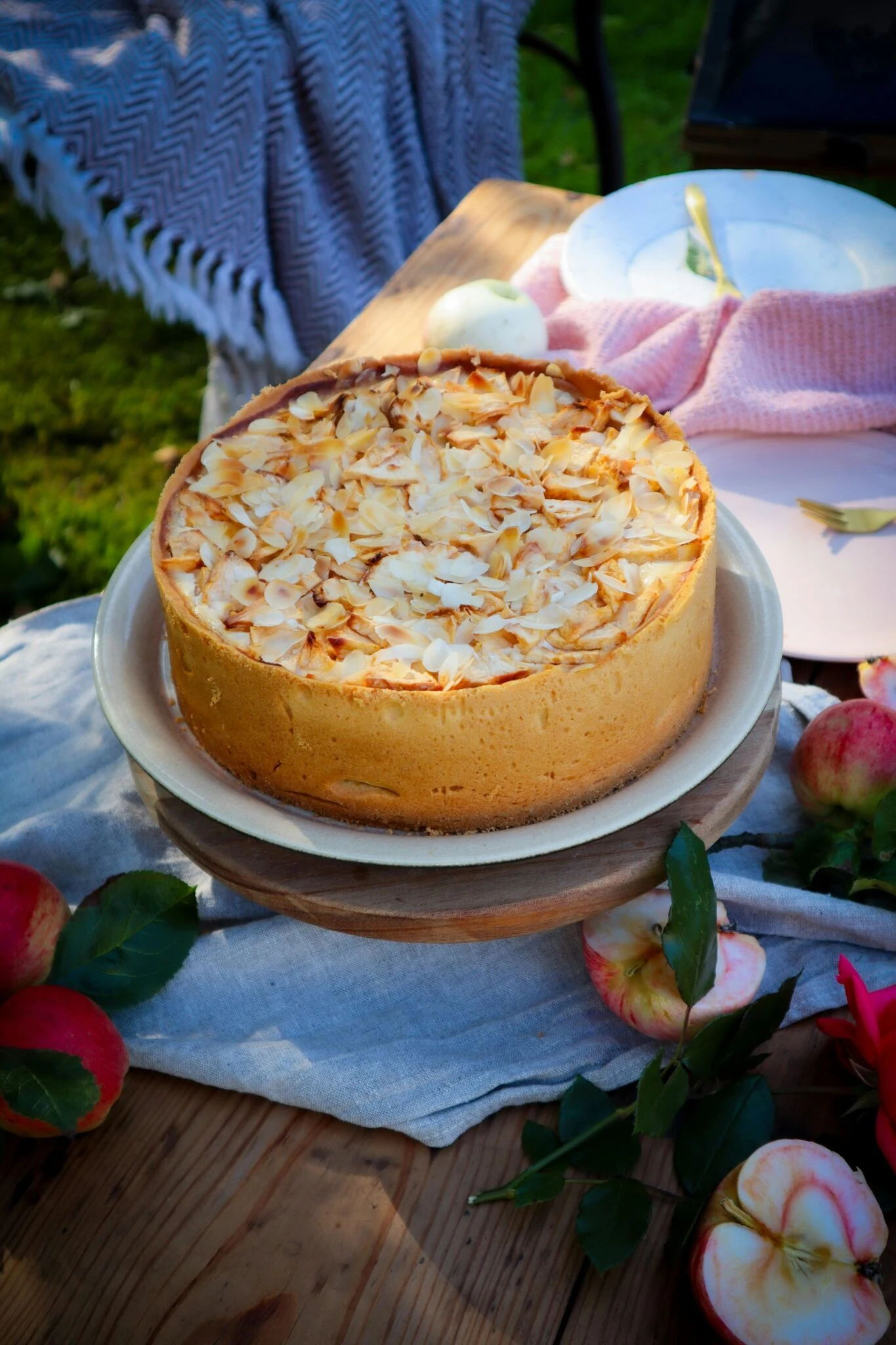 Ikkita travestit bitta yigitni sikishadi