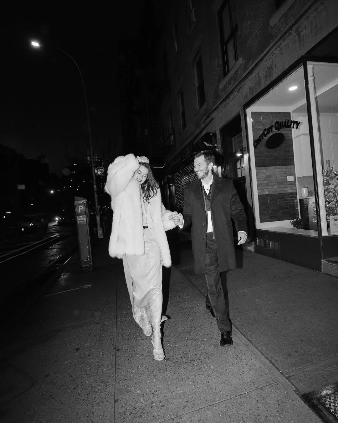 Oqayotgan spermani yalang